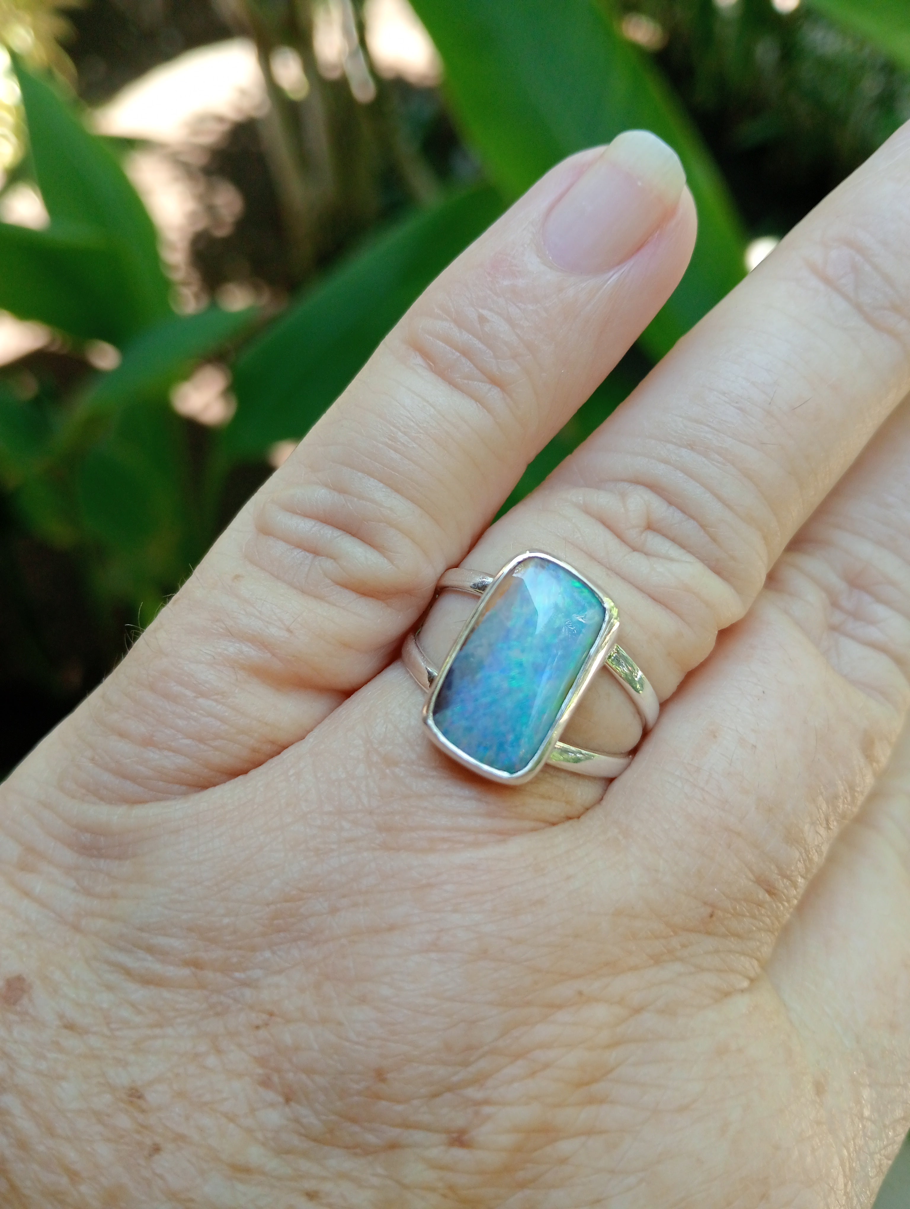Australian Coober Pedy pretty amazing bolder opal, silver ring size Q